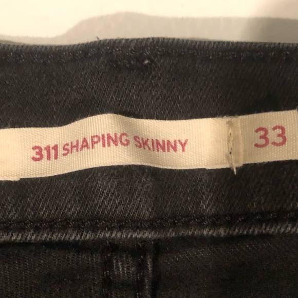 Womens 311 jeans size 33👖 - Picture 3 of 3